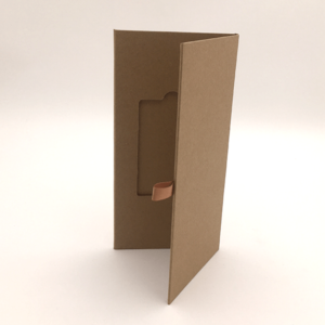 Luxe magneet envelop, voor kadobon, klantenkaart of creditcard, met inlay - Bruin Kraft